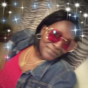 Meet your Posher, Janet